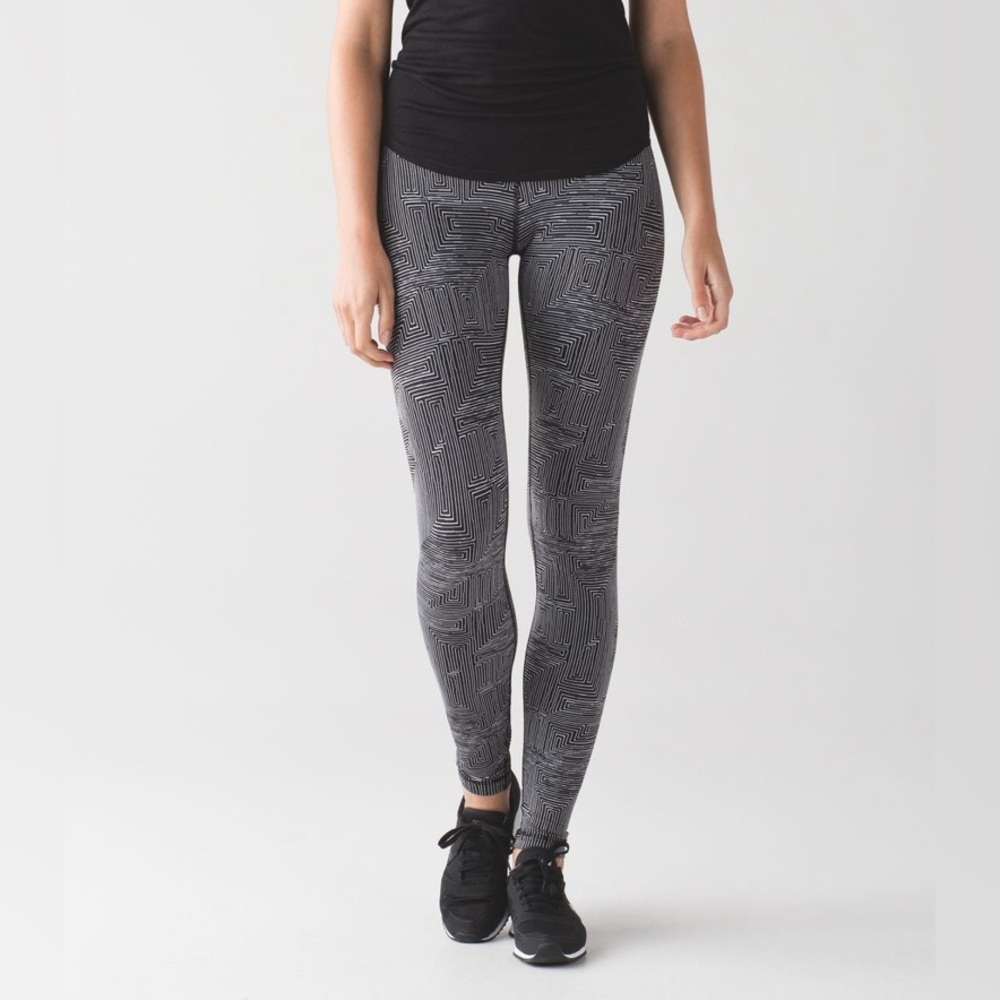 Lululemon Wunder Under Pant Hi-Rise Maze Jacquard White Black Size‎ 2